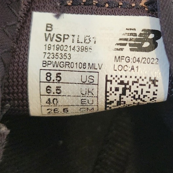 New Balance Fresh Foam Womens Running Shoes Black Size 8.5 - Picture 6 of 7